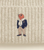 OG Beanie Creme — Stickerei Detail