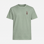 Tegernsee Lachs T-Shirt Salbei – Front mit Bruststickerei
